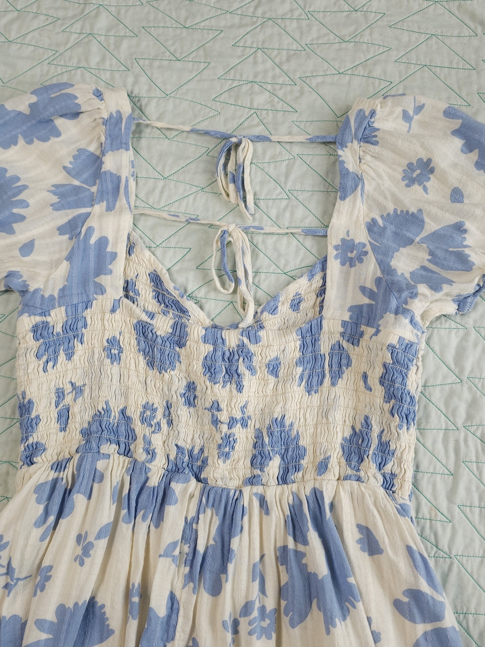 American Eagle Blue Floral Smocked Puff Sleeve Cottagecore Mini Dress - Picture 7 of 8